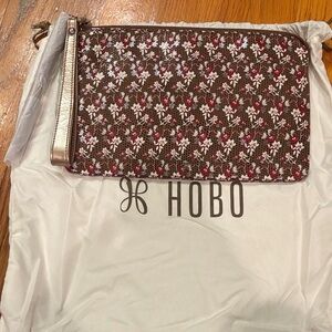 HOBO Wayfare Ditzy Floral Wristlet Clutch - Brown and Burgundy New